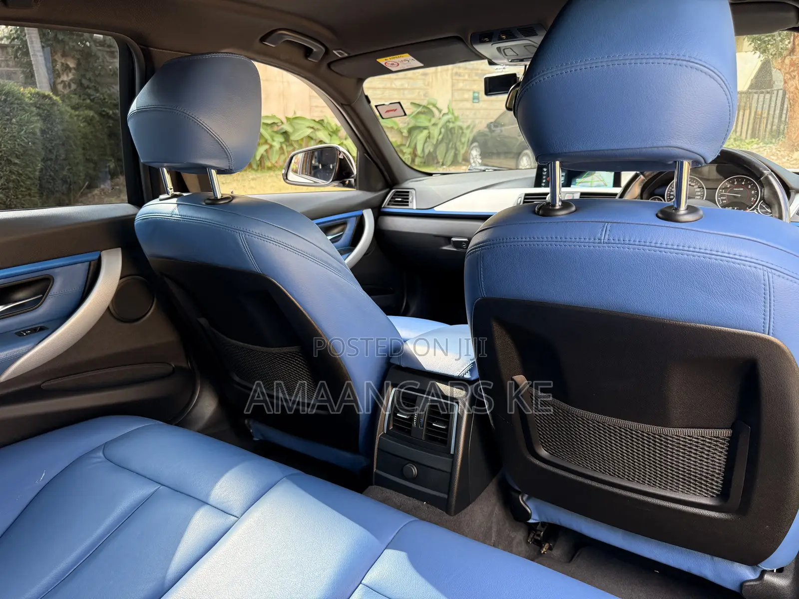 BMW 320i 2019 White