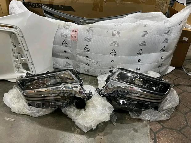 Alphard New Model Headlight - main view