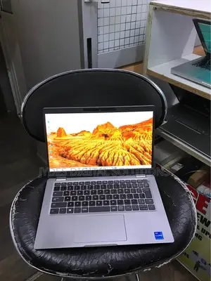 Laptop Dell Latitude 5320 32GB Intel Core i7 SSD 512GB