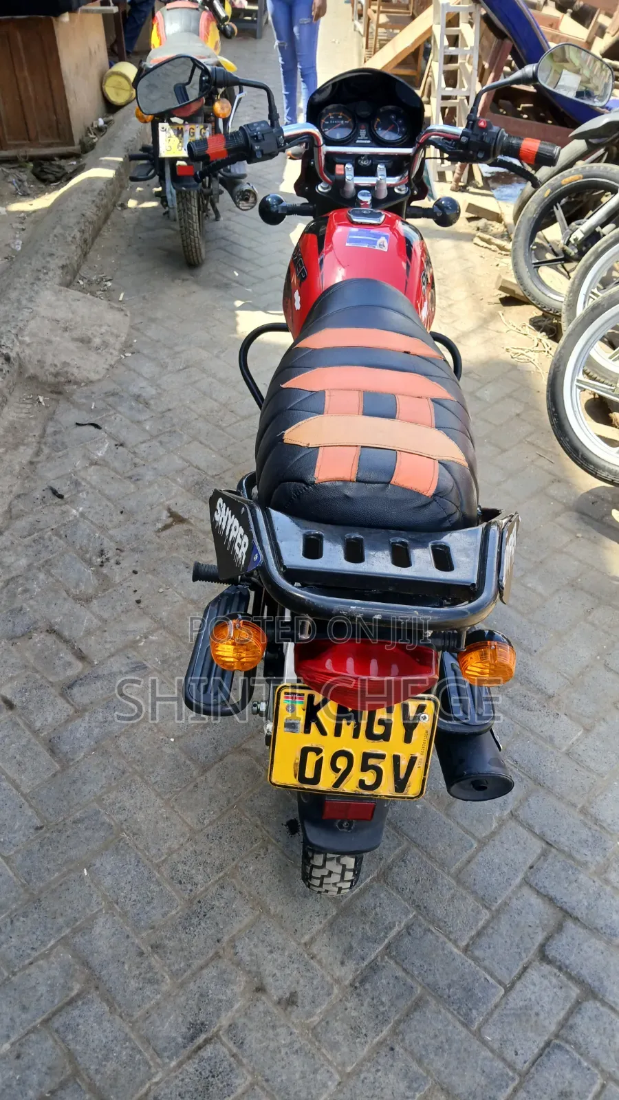 Bajaj Boxer 125 2026 Red