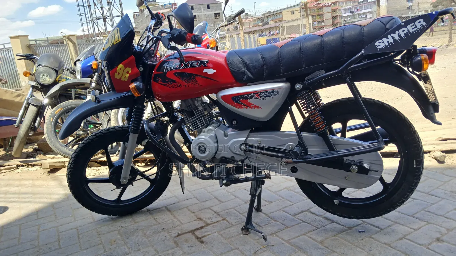 Bajaj Boxer 125 2026 Red