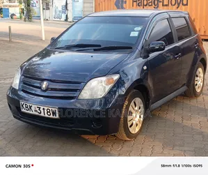 Toyota IST 2004 Blue
