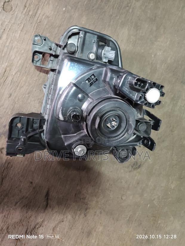 Suzuki Alto 2017 Headlight - main view