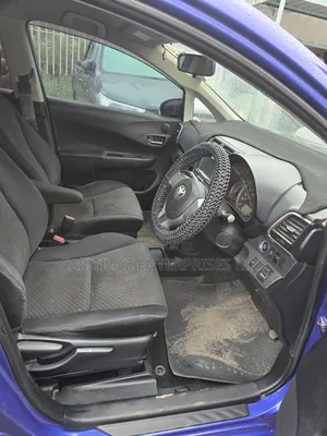 Toyota Ractis 1.5 FWD 2011 Blue