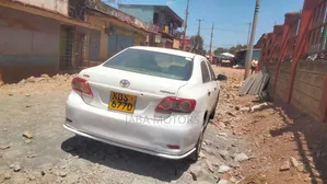 Toyota Corolla 2011 White