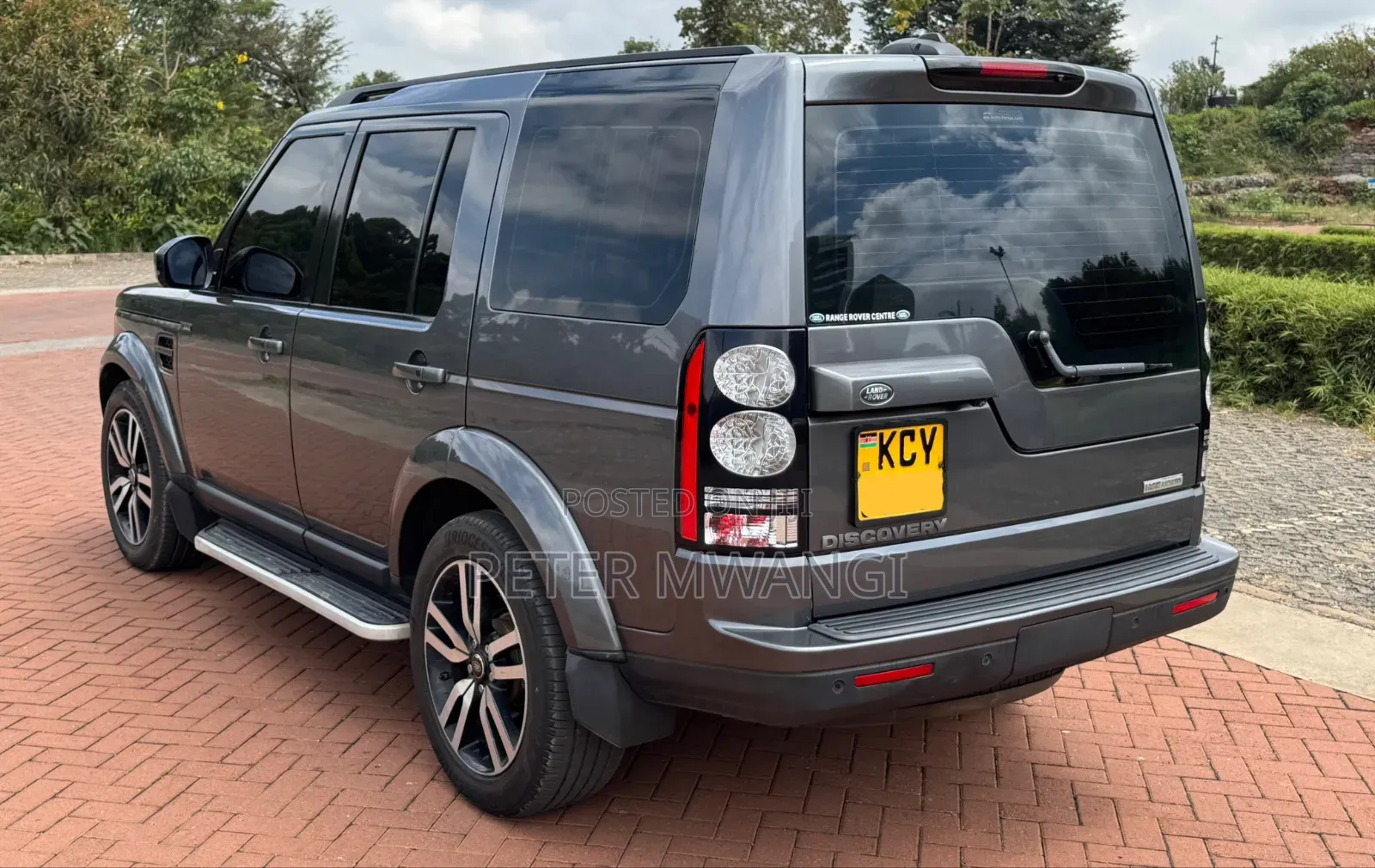 Land Rover Discovery 2015 Gray