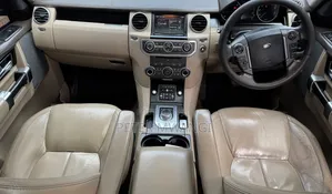 Land Rover Discovery 2015 Gray