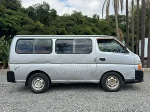 Nissan Caravan 2009 Silver