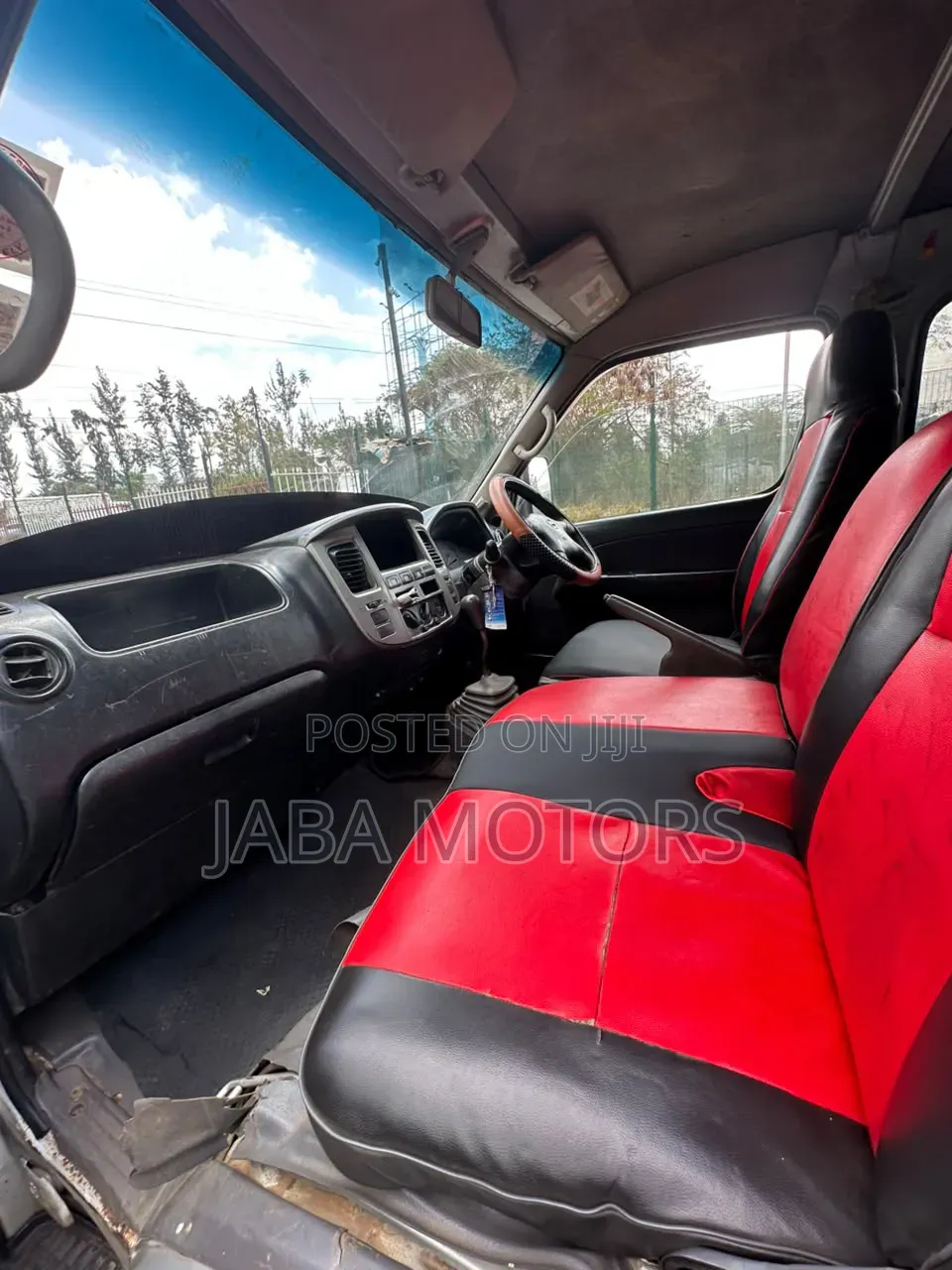 Nissan Caravan 2009 Silver