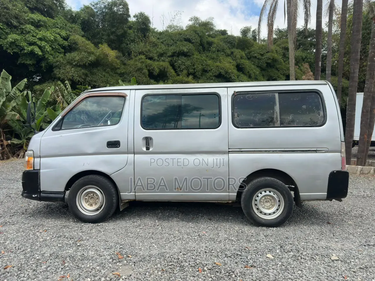 Nissan Caravan 2009 Silver