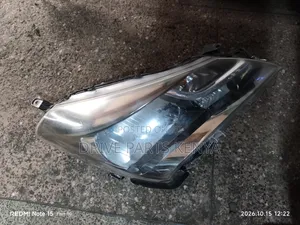 Juwella Vitz 2018 (271) Headlight