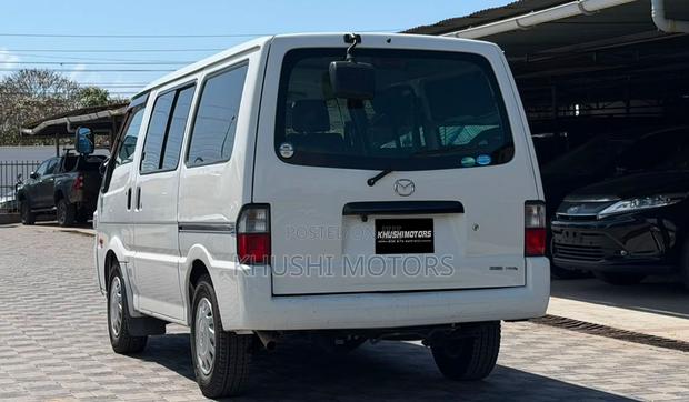 Mazda Bongo 2019 White - thumbnail 4