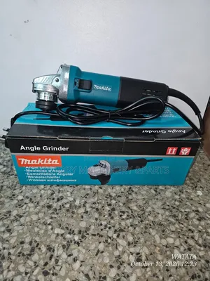 Makita 9-Inch Angle Grinder