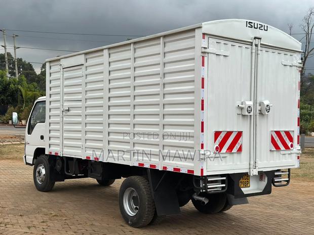 Isuzu NPR Lorry for Sale - thumbnail 4