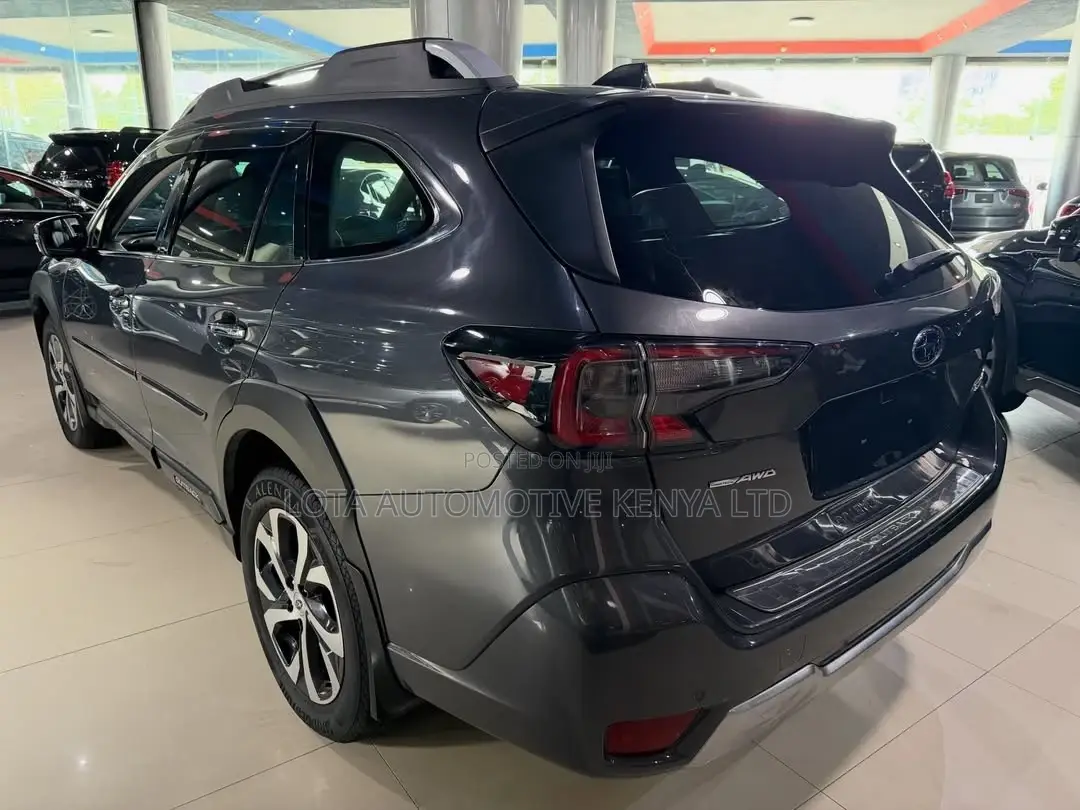 Subaru Outback 2022 Gray