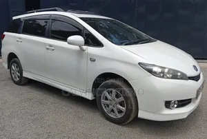 Toyota Wish 2012 White