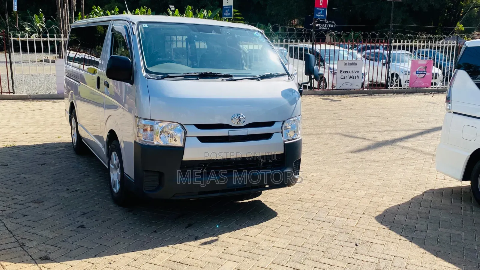Toyota HiAce 2019 Silver