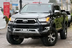 Toyota Hilux Revo Double Cab Deisel 2.8 AWD 2019 Off white