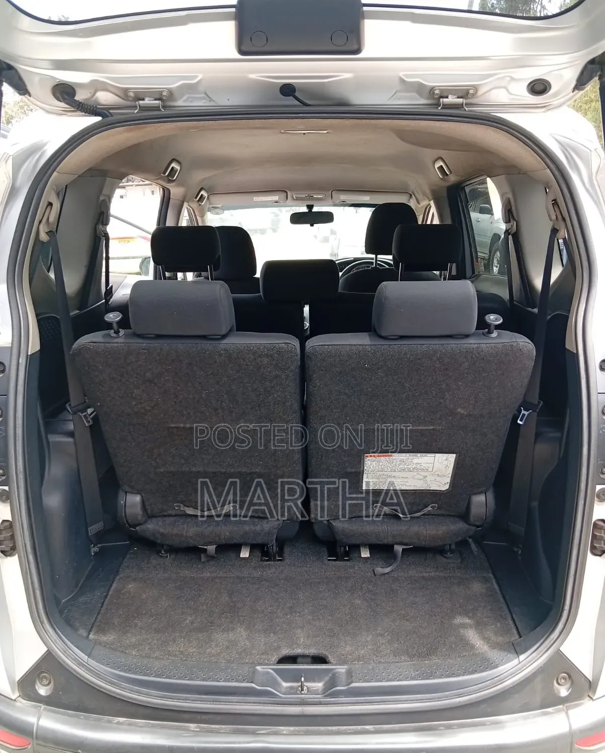Toyota Sienta 2016 Silver