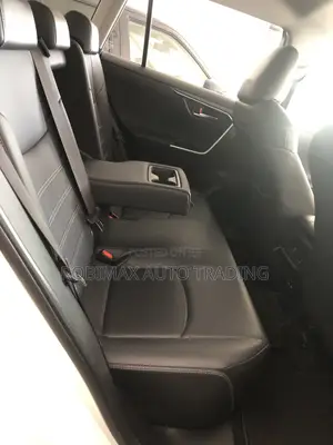 Toyota RAV4 2020 White