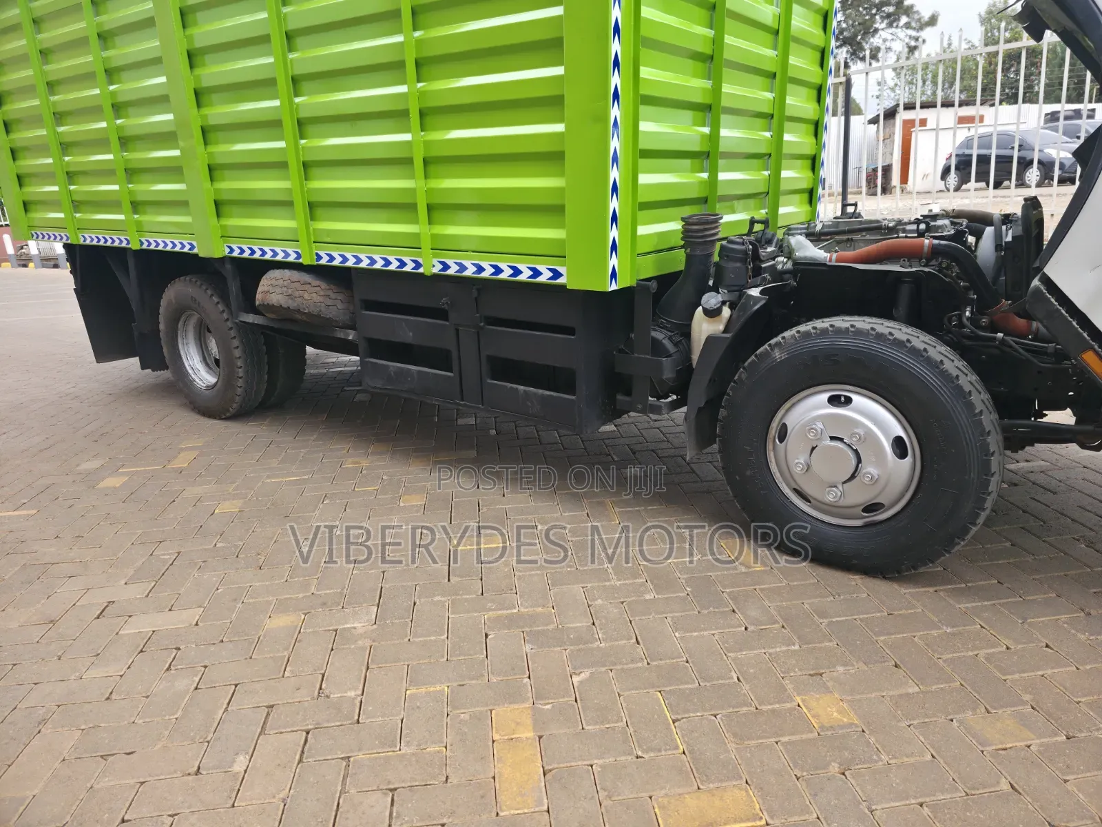 Isuzu NMR 2022 White