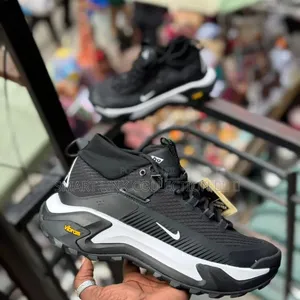 Nike ACG Zegama Hike Shoes