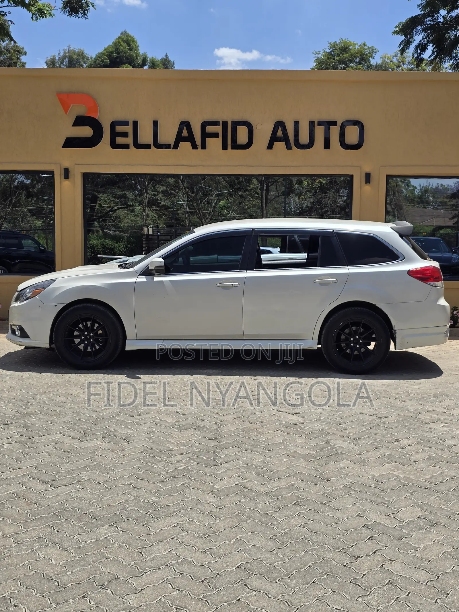 Subaru Legacy 2012 Pearl