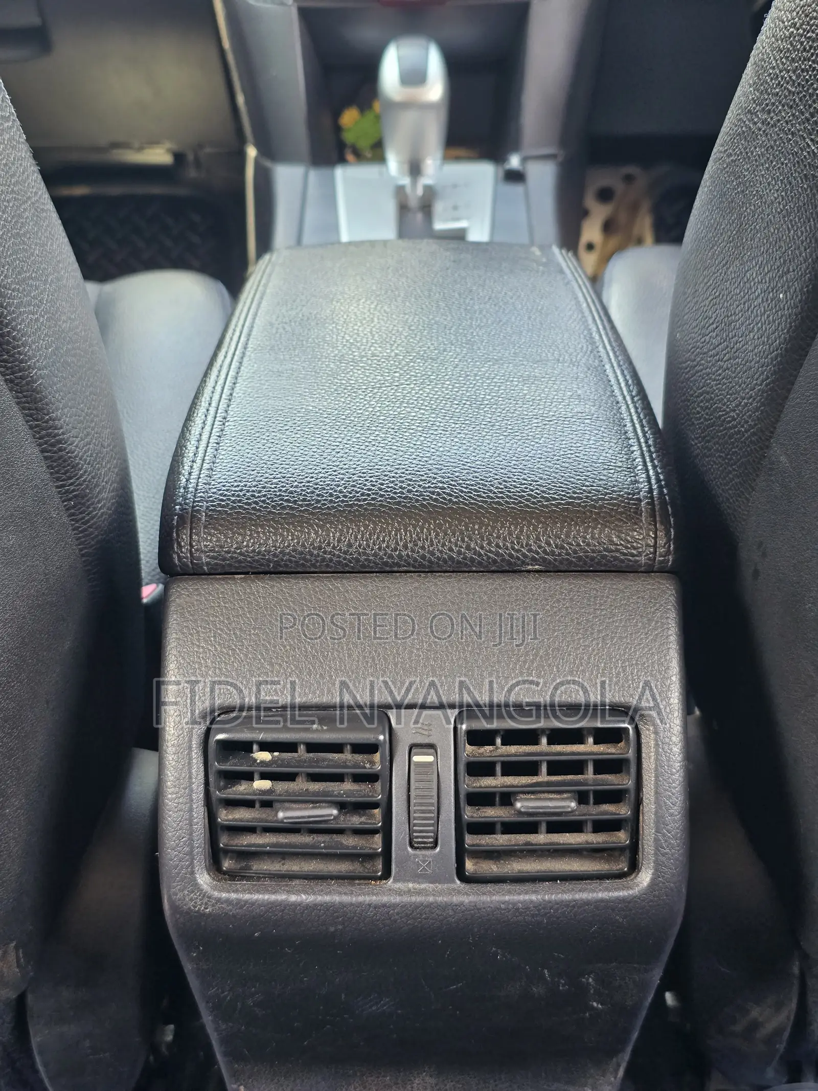 Subaru Legacy 2012 Pearl