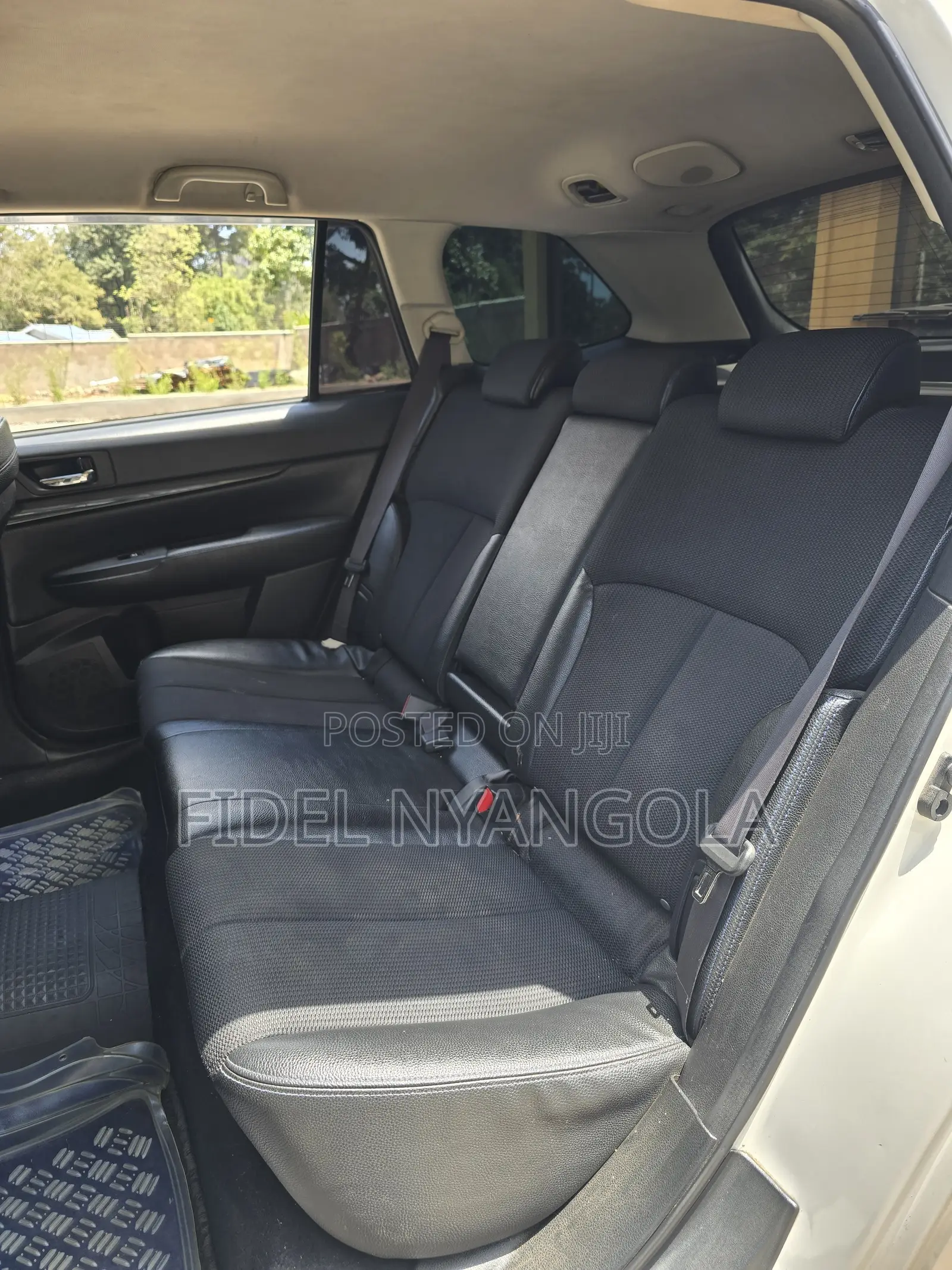 Subaru Legacy 2012 Pearl