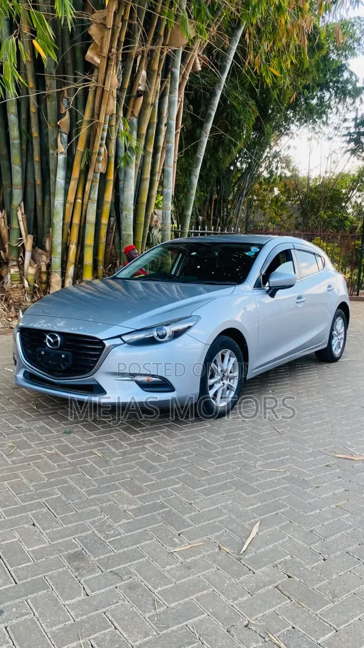 Mazda Axela 2018 Silver