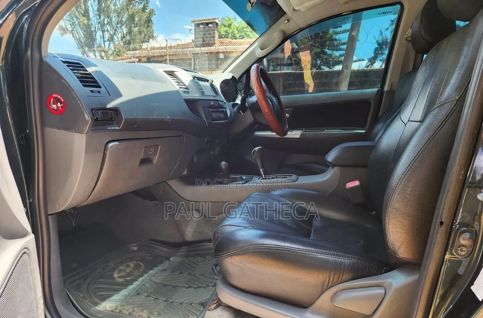 Toyota Hilux 2012 Black