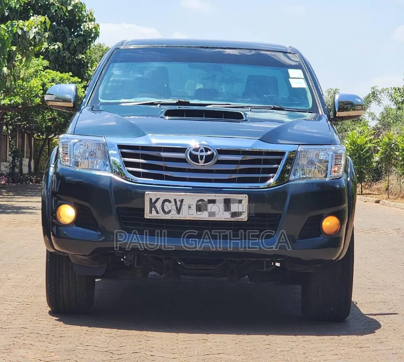 Toyota Hilux 2012 Black