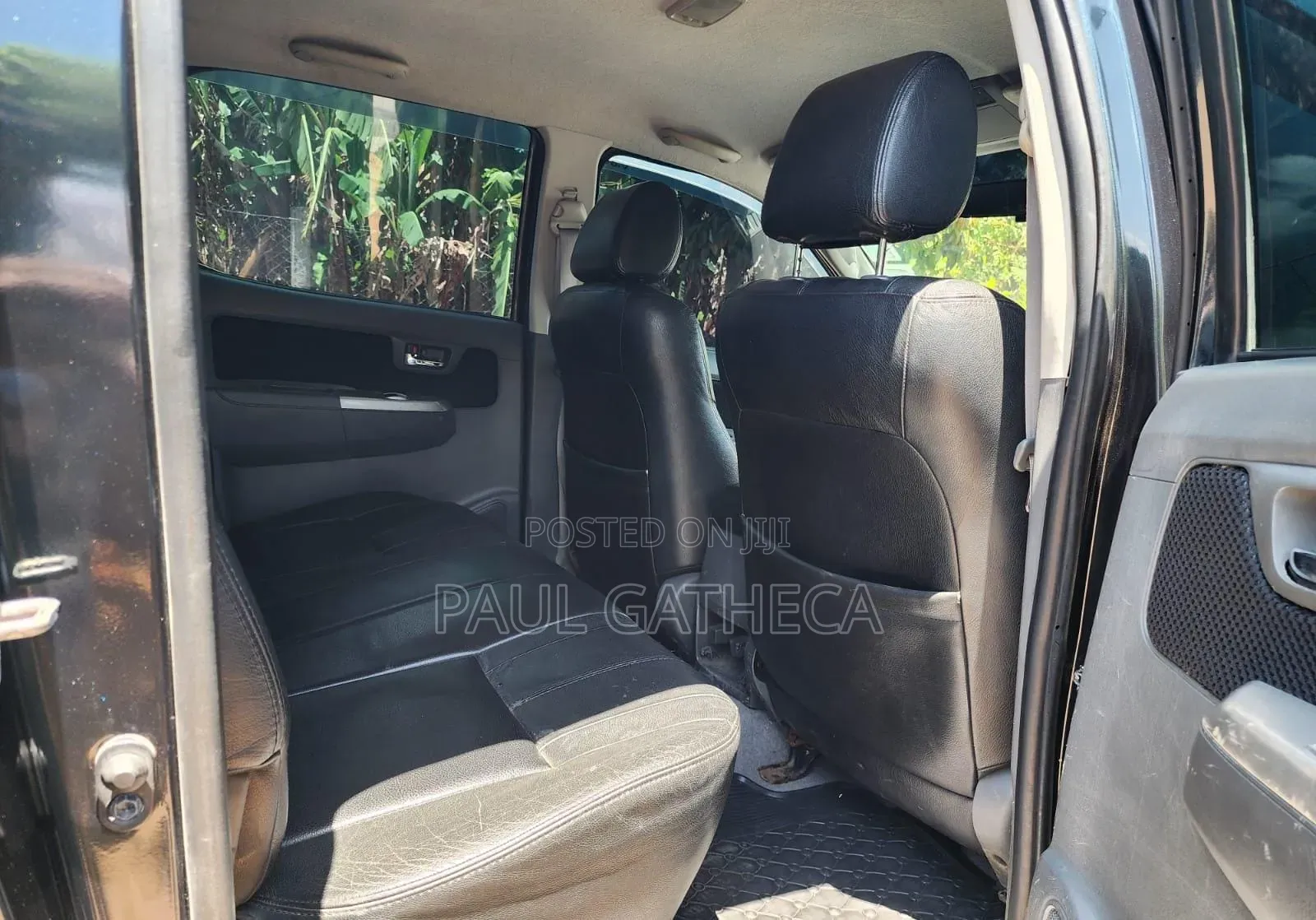 Toyota Hilux 2012 Black