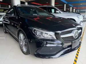 Mercedes-Benz CLA-Class 2019 Black