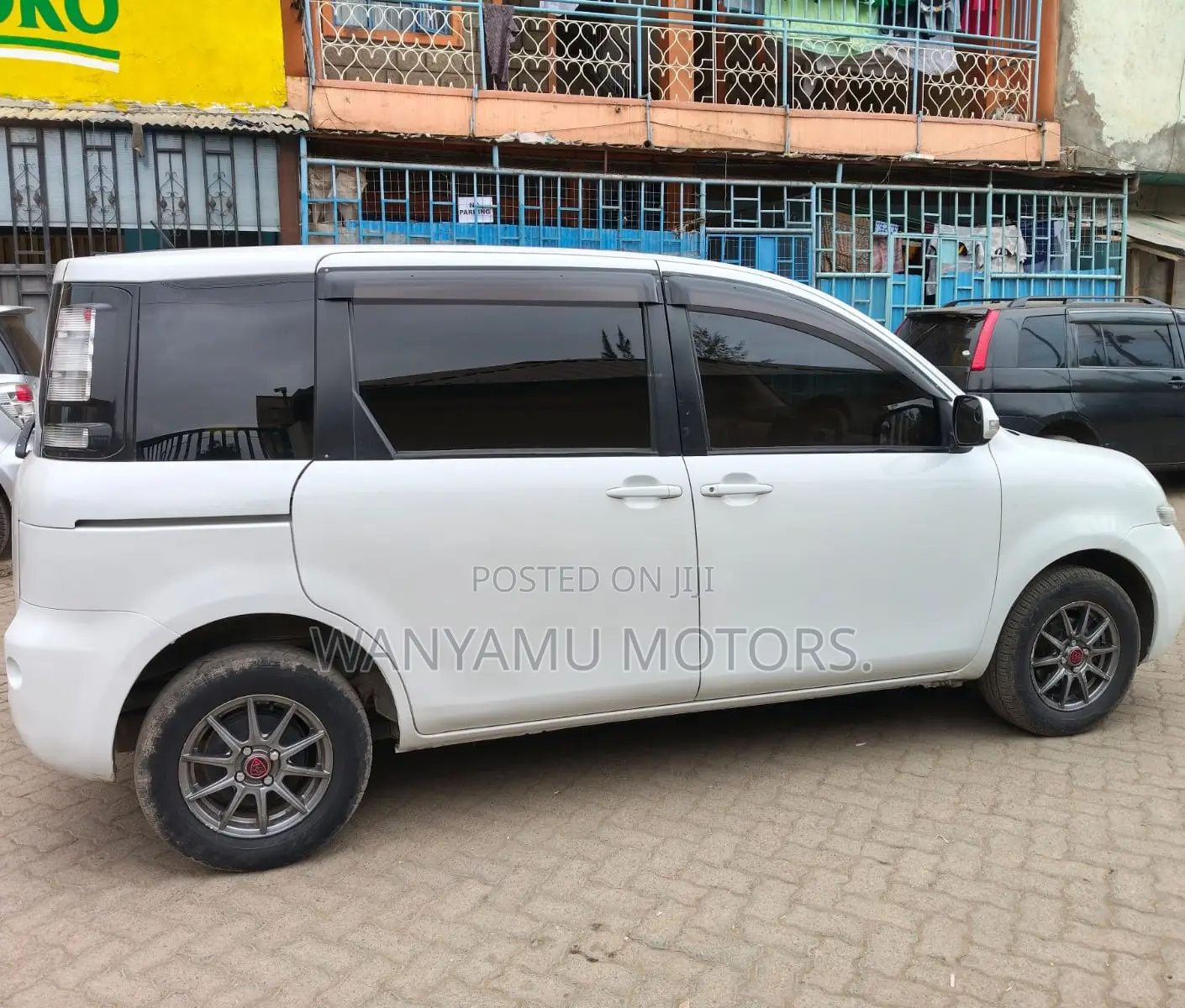 Toyota Sienta 2015 White