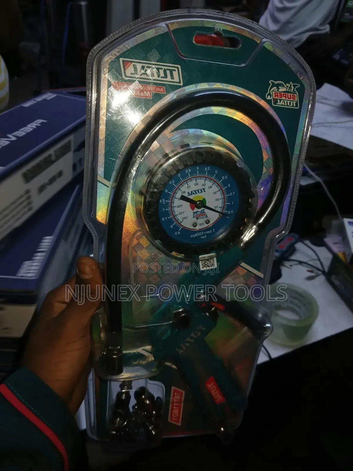 TOTAL Tools Air Tire Inflating Gun (Model: TAT11601).