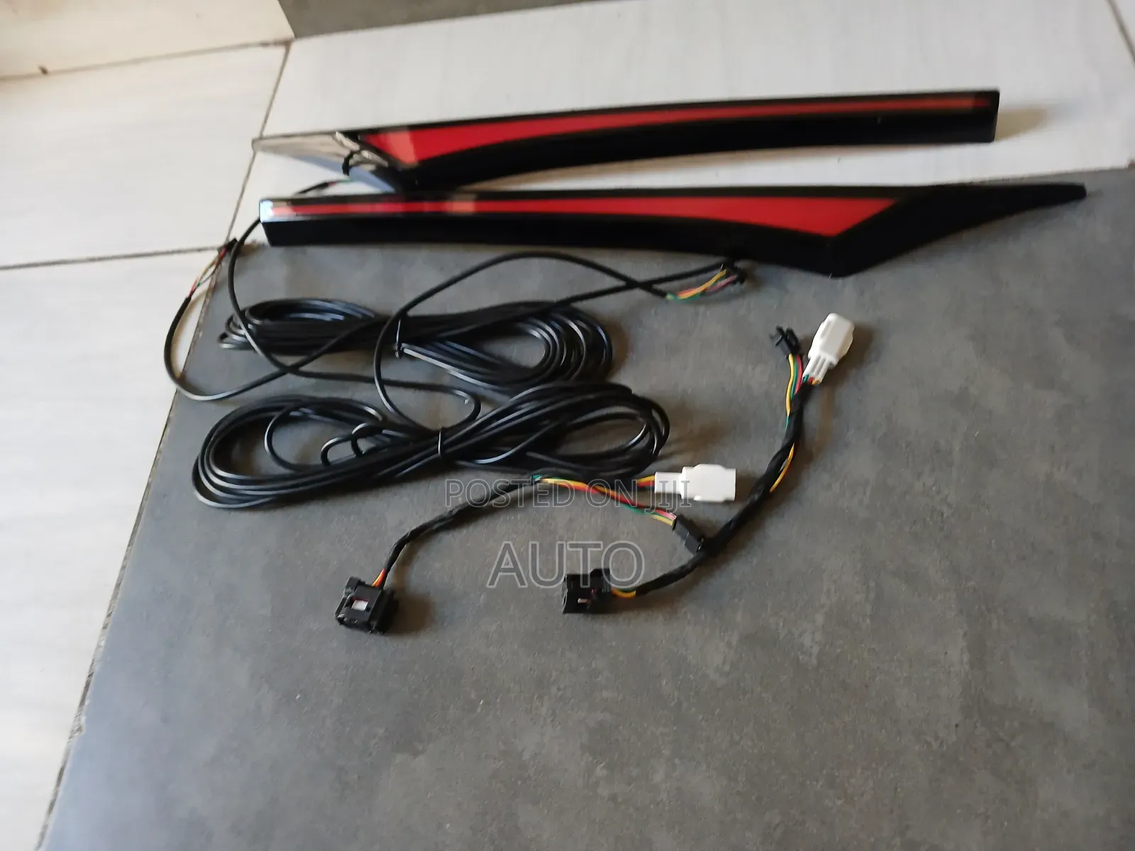 Mazda CX-5 LED Boot Lights – Red Rear Tailgate Warning Light Strips