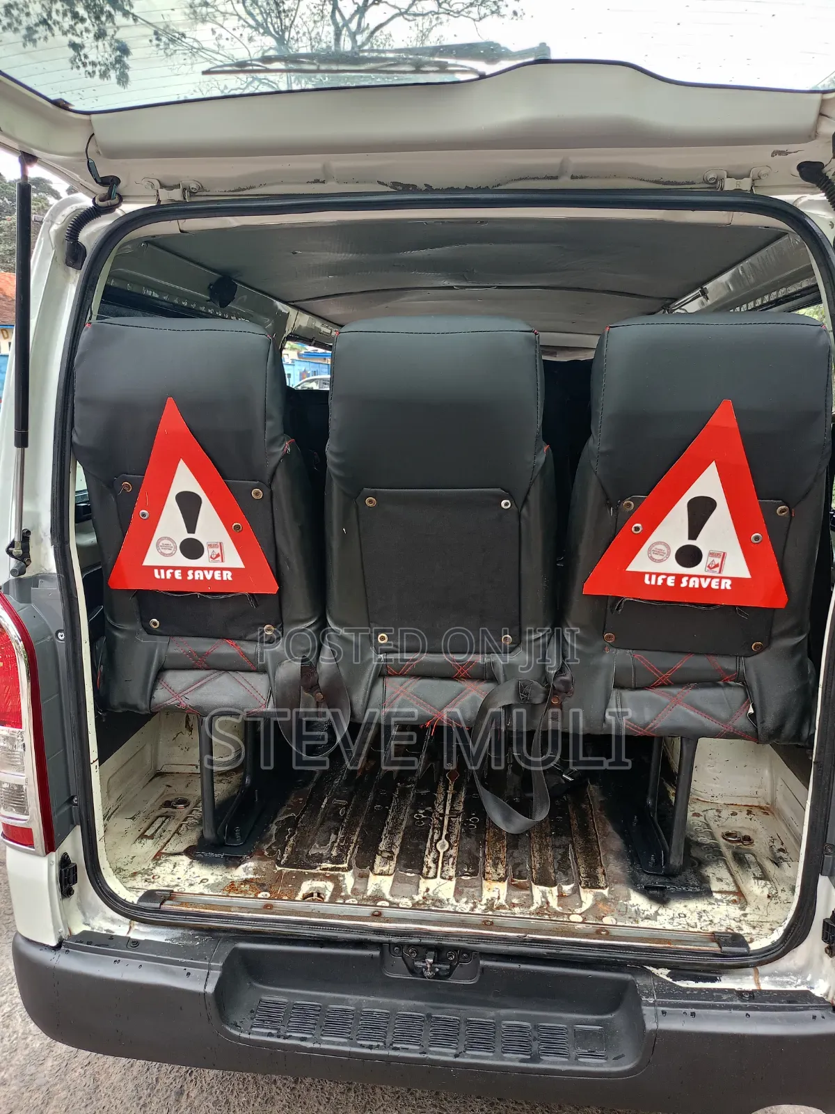 Toyota HiAce 2013 White