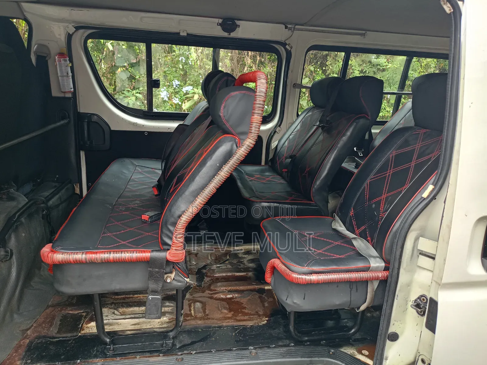 Toyota HiAce 2013 White