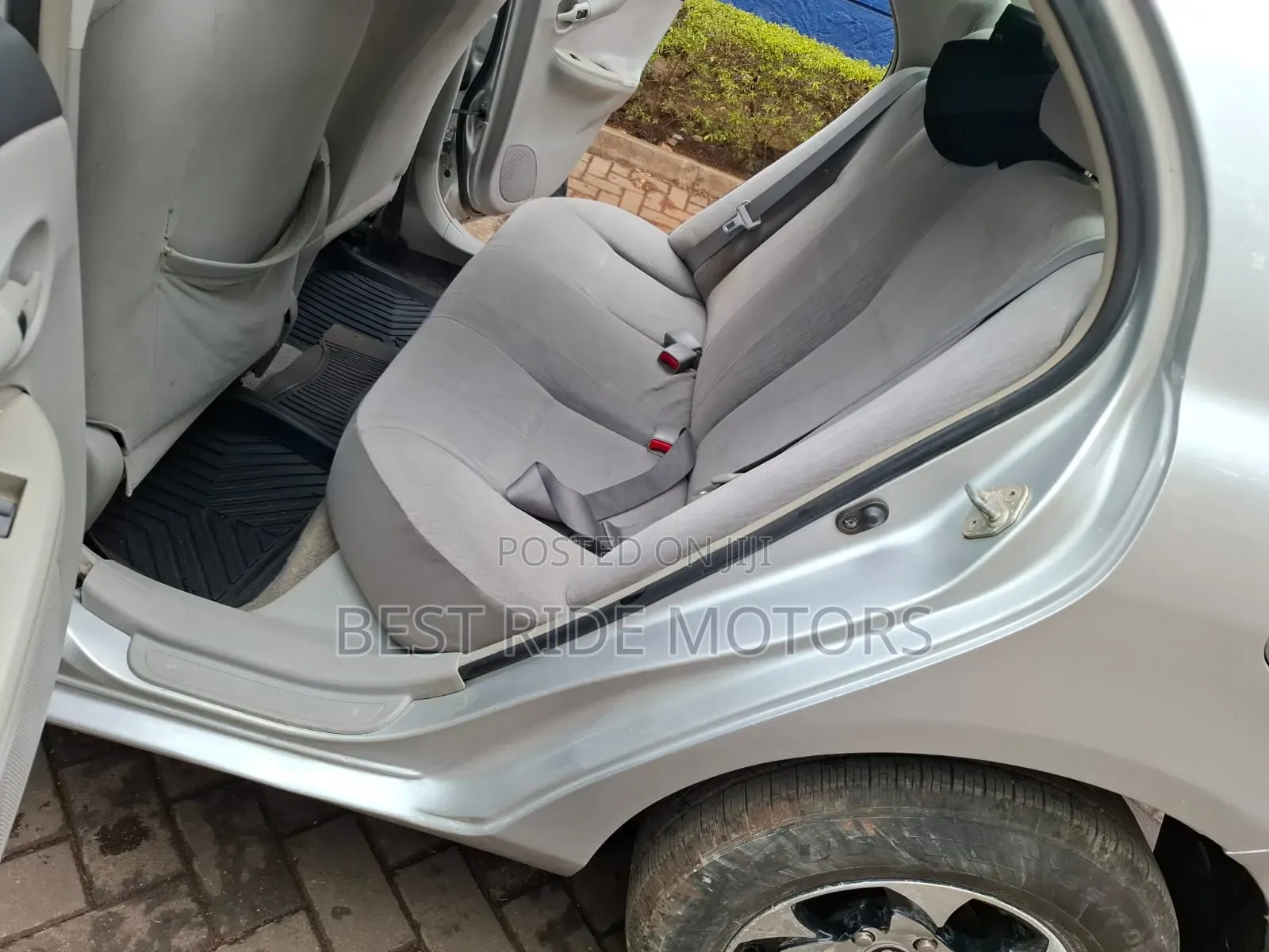 Toyota Axio 1.5 X 2WD 2009 Silver