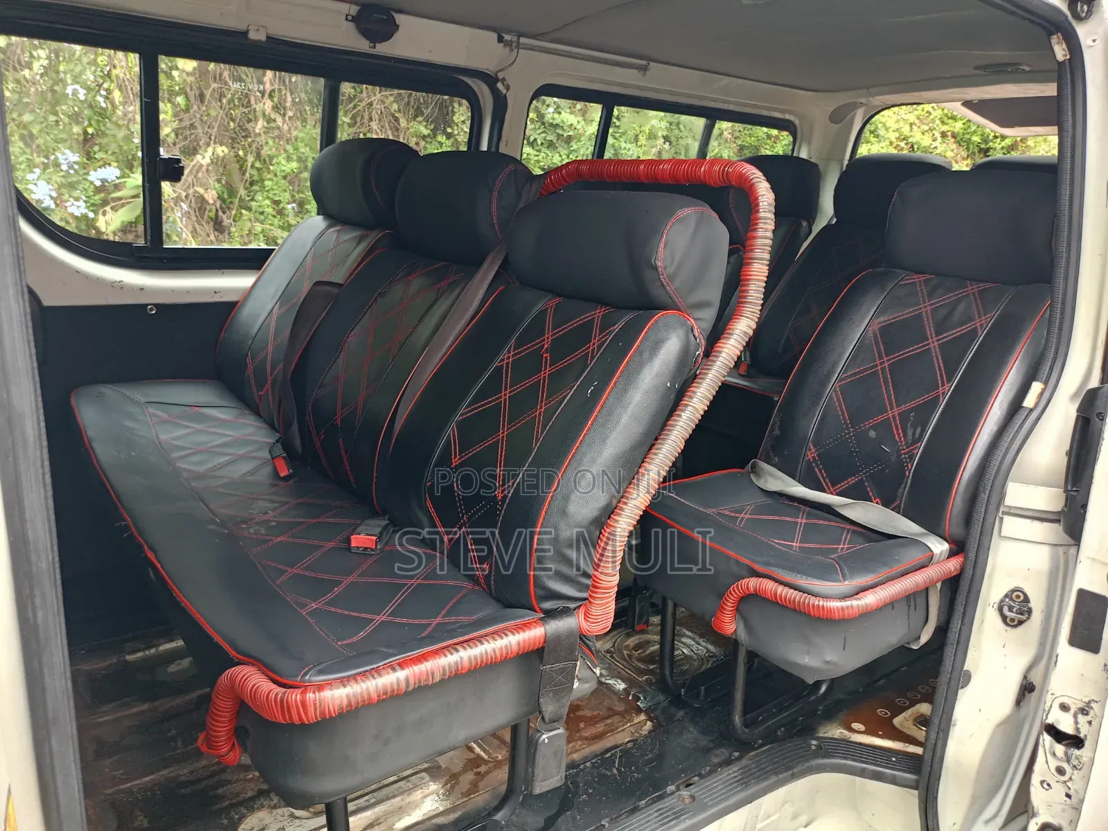 Toyota HiAce 2013 White