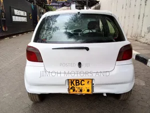 Toyota Vitz 2003 White