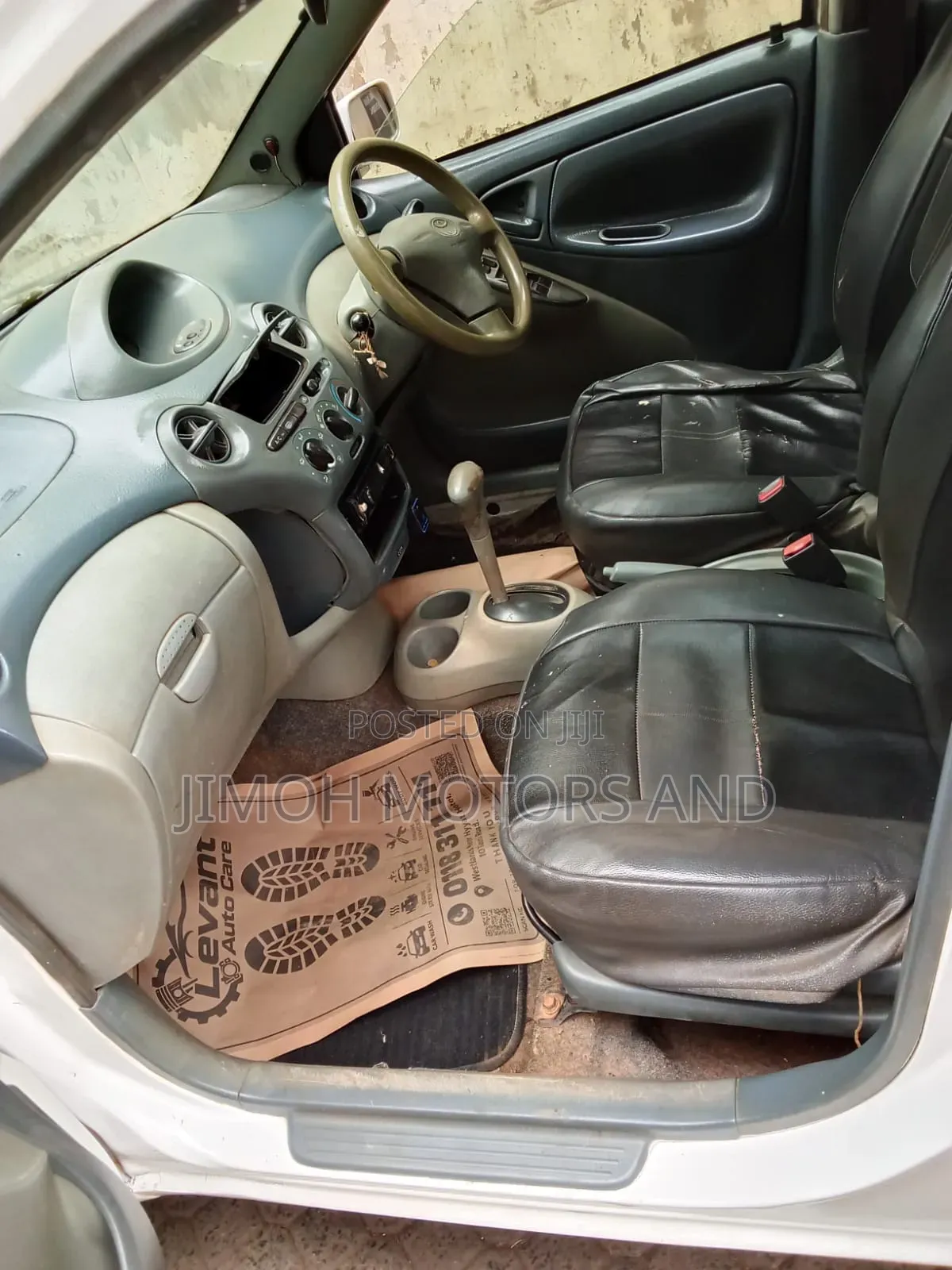 Toyota Vitz 2003 White