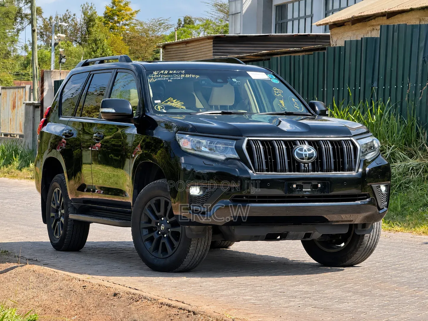 Toyota Land Cruiser Prado 2.8 2023 Black