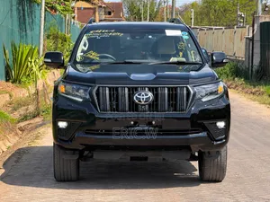 Toyota Land Cruiser Prado 2.8 2023 Black