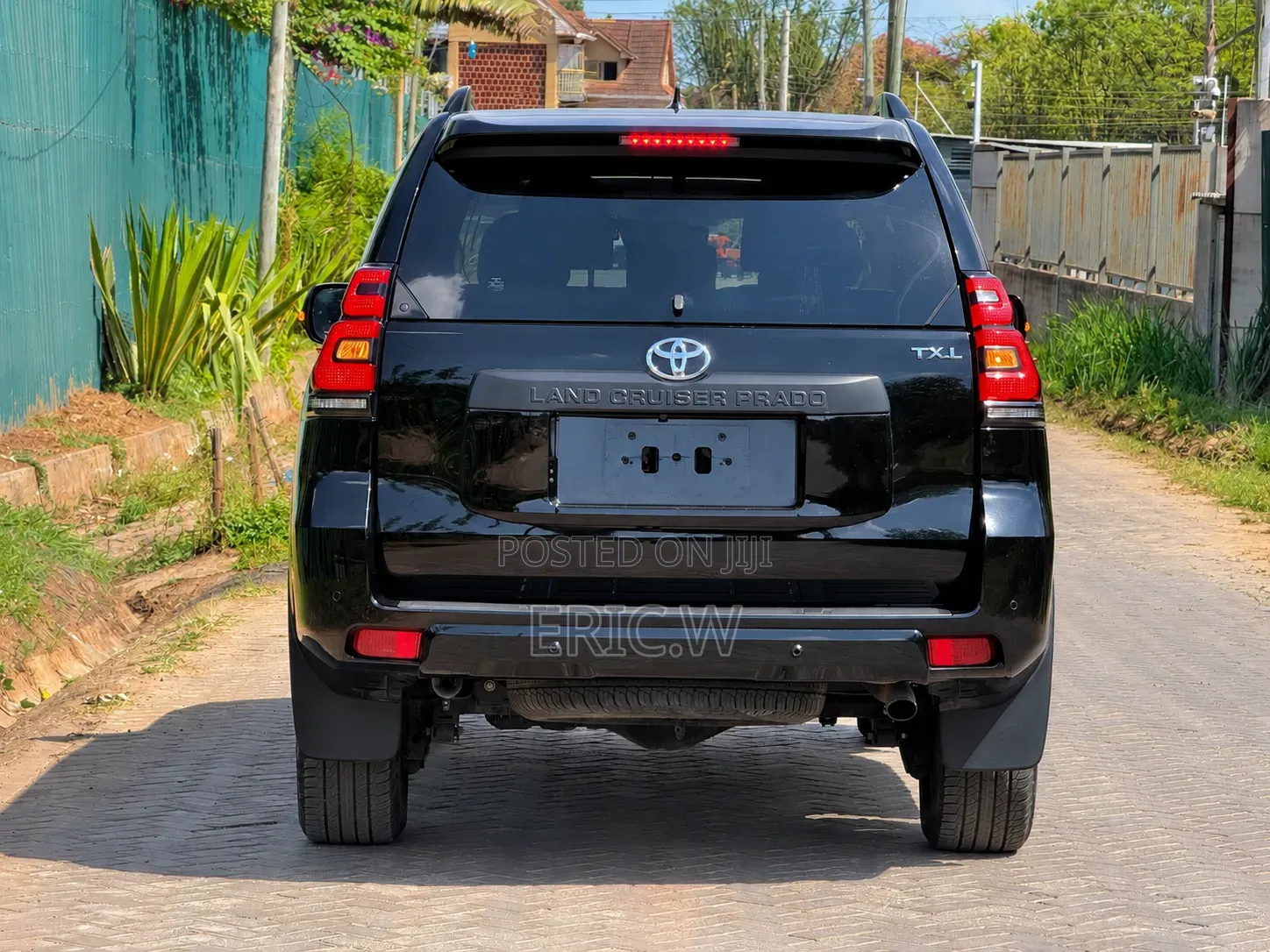 Toyota Land Cruiser Prado 2.8 2023 Black