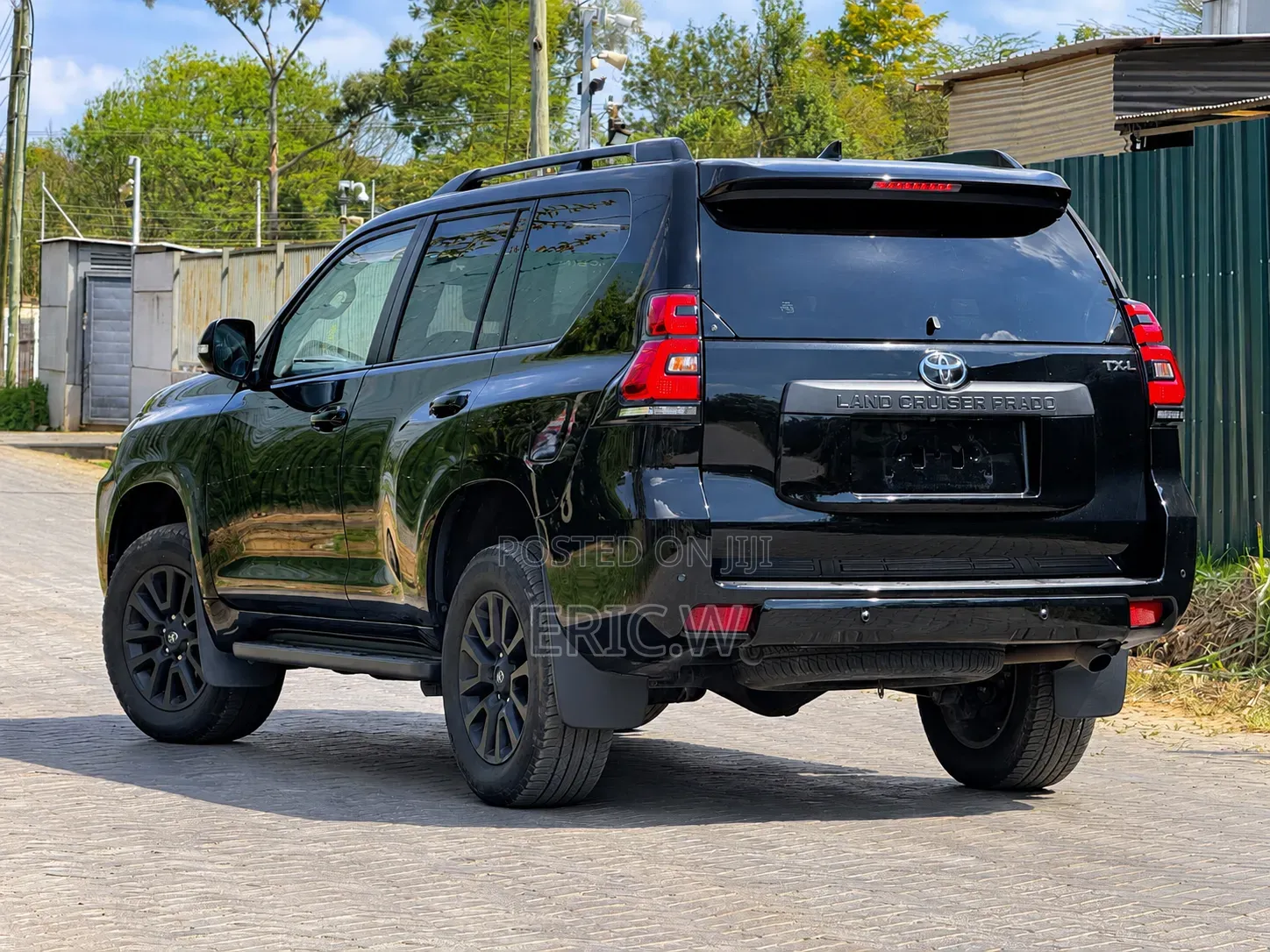 Toyota Land Cruiser Prado 2.8 2023 Black