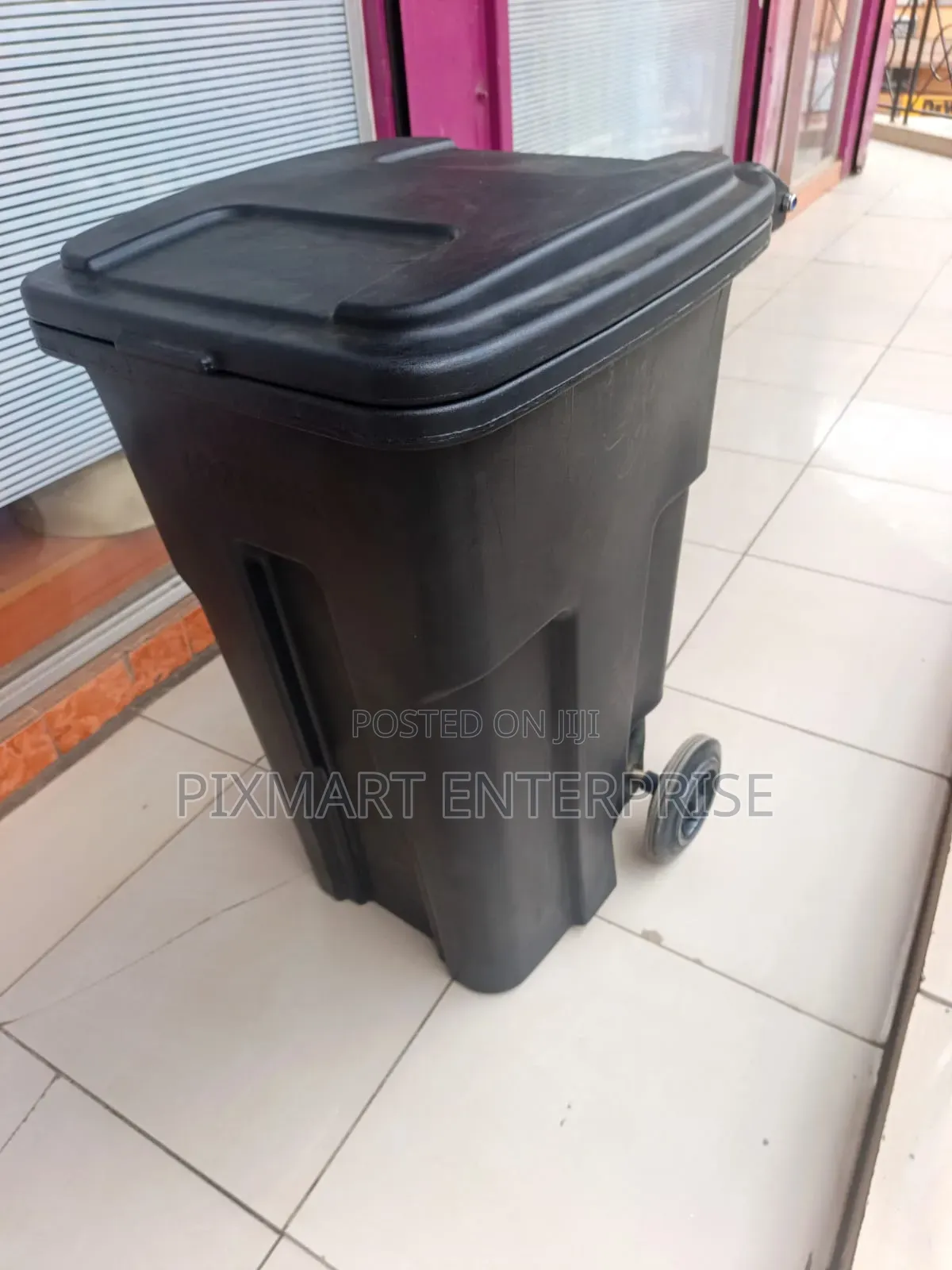 Dustbin Waste Bin
120 Litres With Wheels