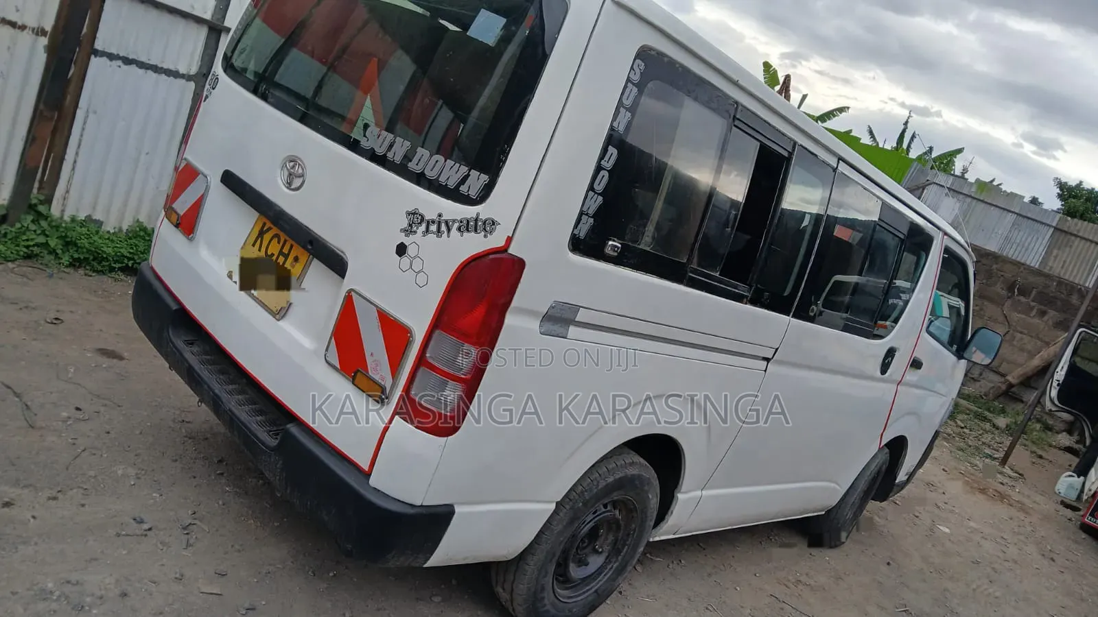 Toyota HiAce 2010 White