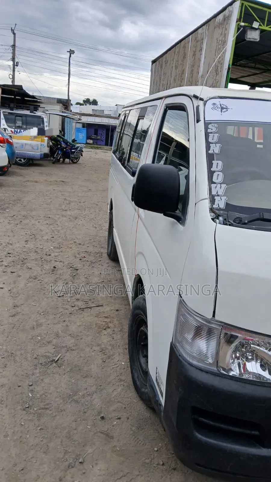 Toyota HiAce 2010 White